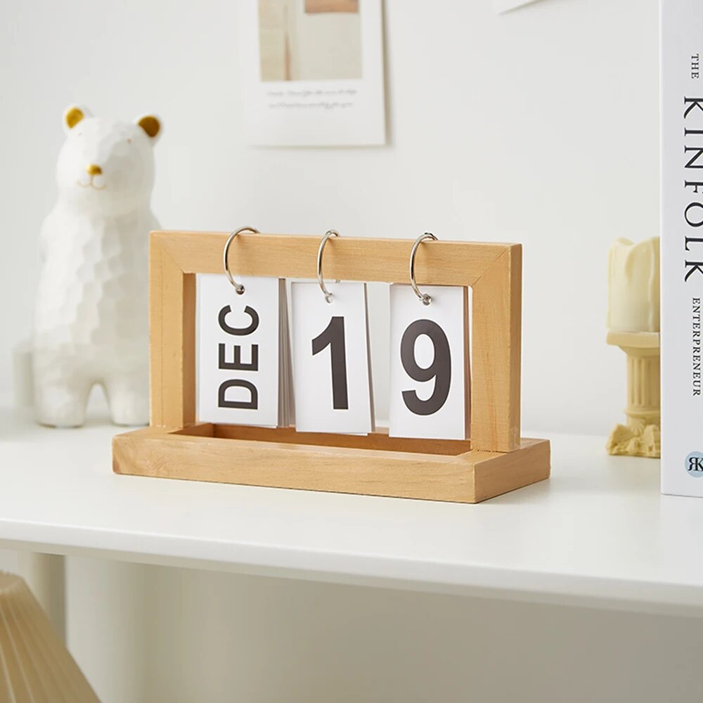 Square wood calendar