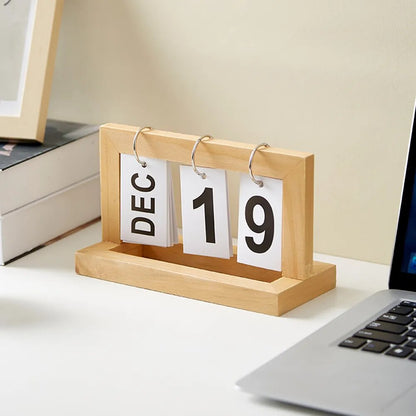 Square wood calendar