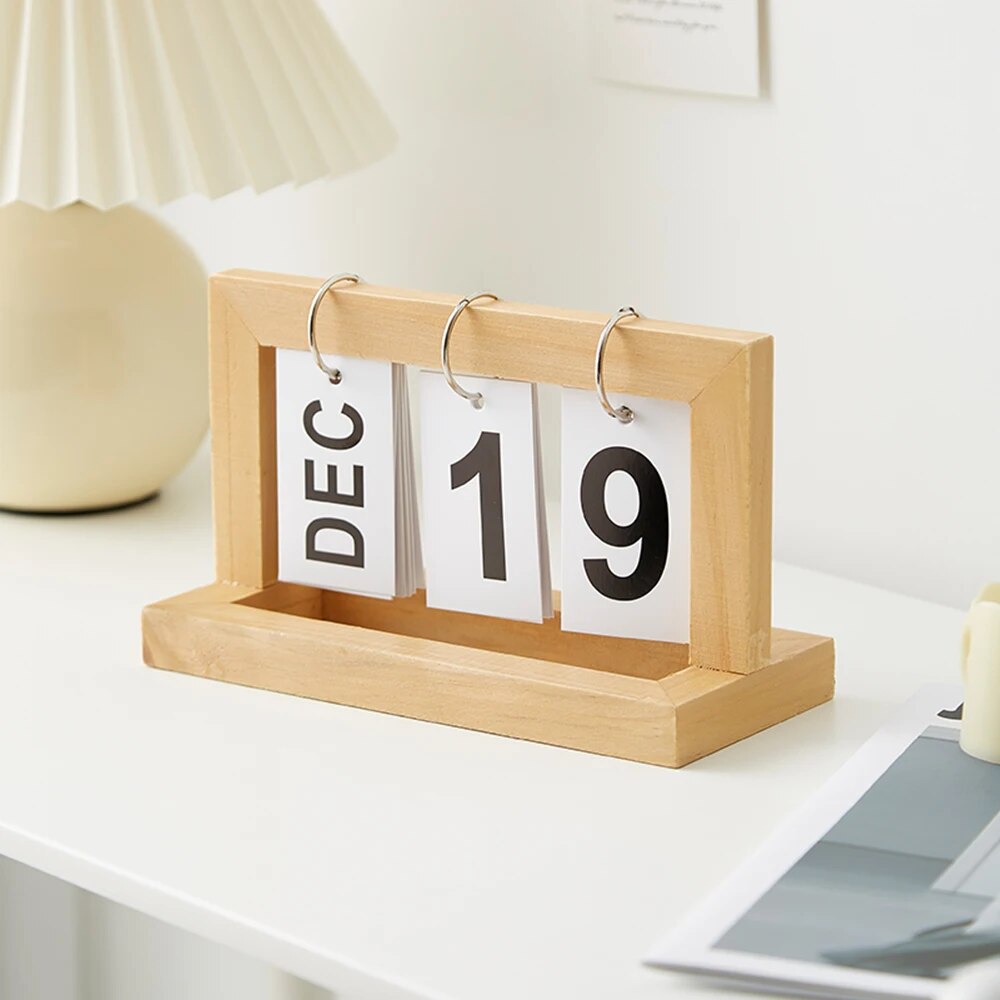 Square wood calendar